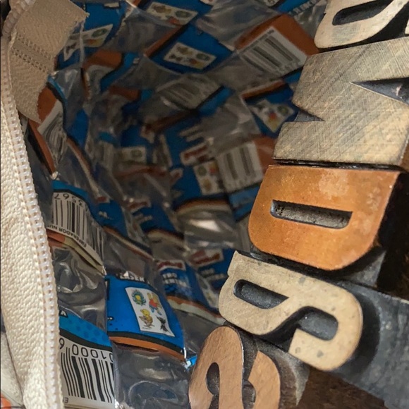 ♻️Recycled Juice Box Purse - Picture 6 of 8